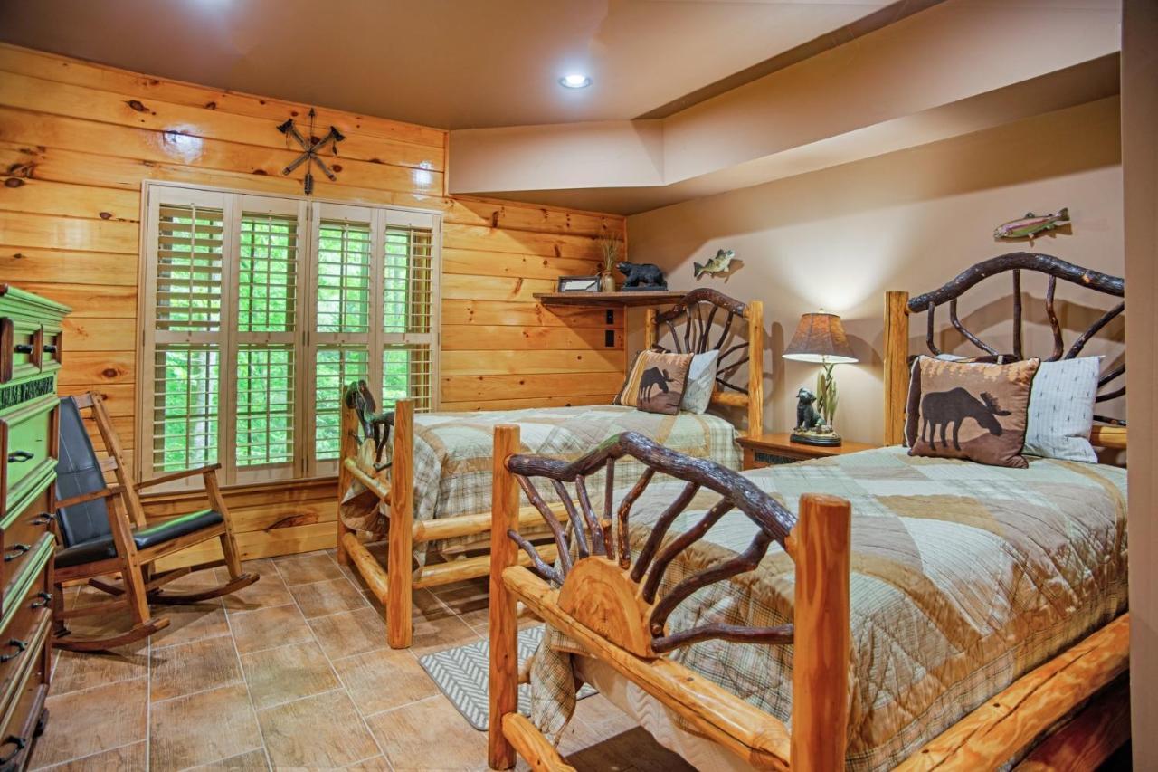 Iron Mountain Lodge - Beautiful Cabin With Forest & Mountain Views! Butler Exterior photo