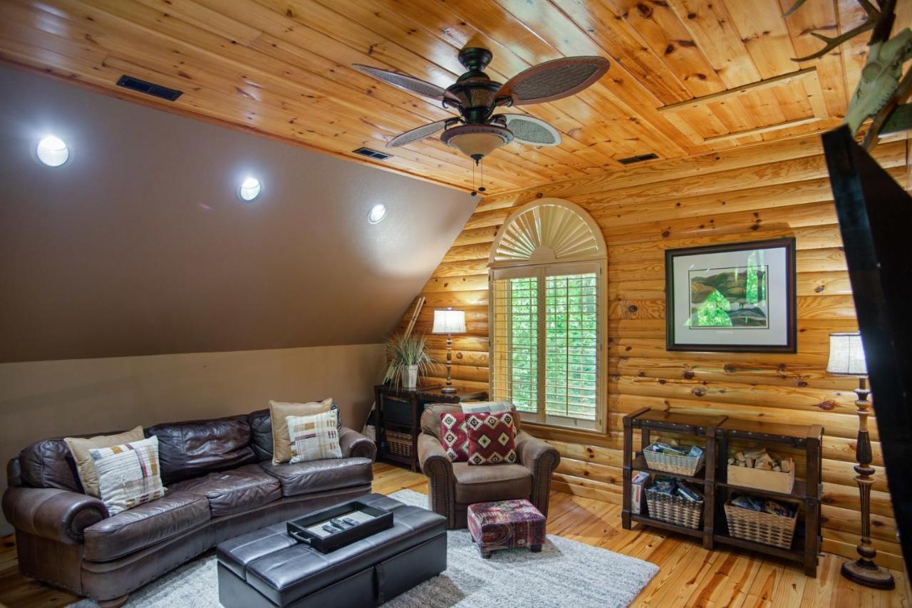 Iron Mountain Lodge - Beautiful Cabin With Forest & Mountain Views! Butler Exterior photo